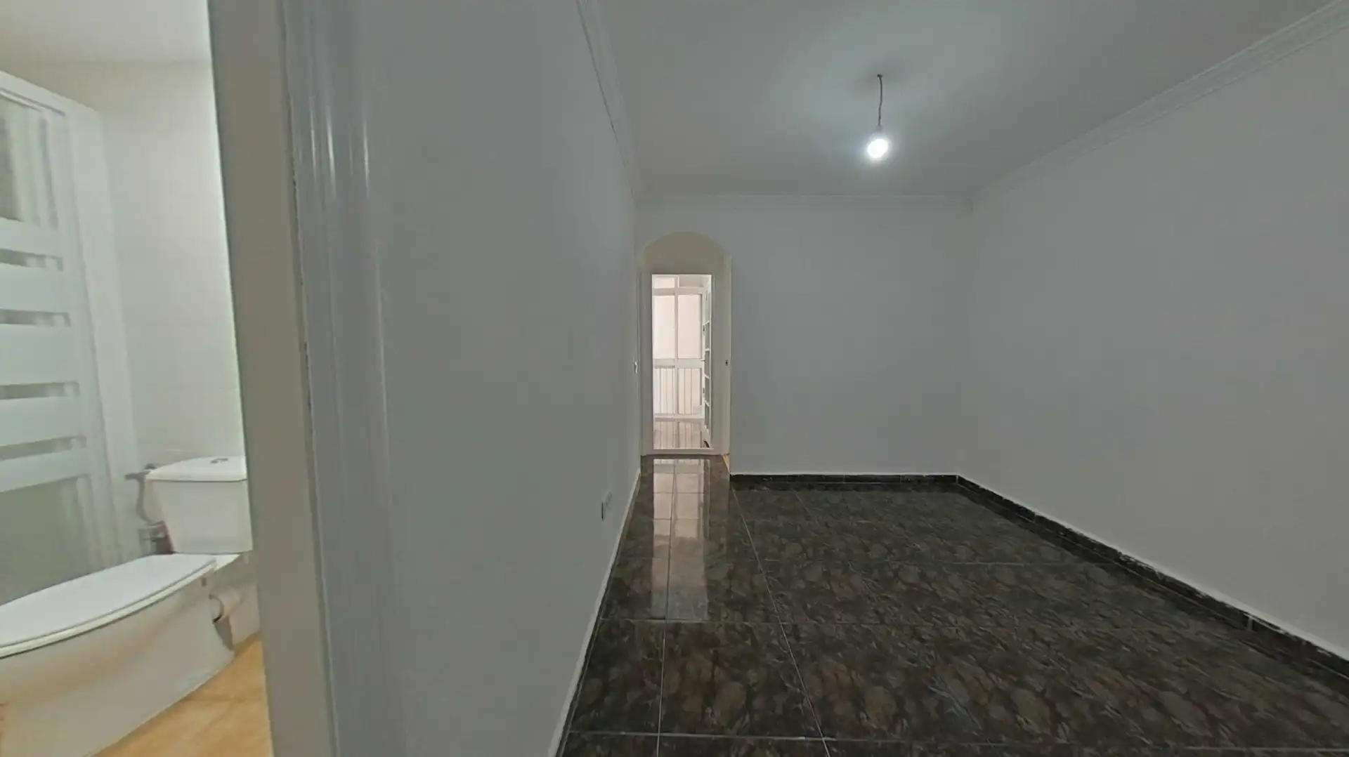 Piso en venta en L'Hospitalet de Llobregat con Calefacción y Amueblado