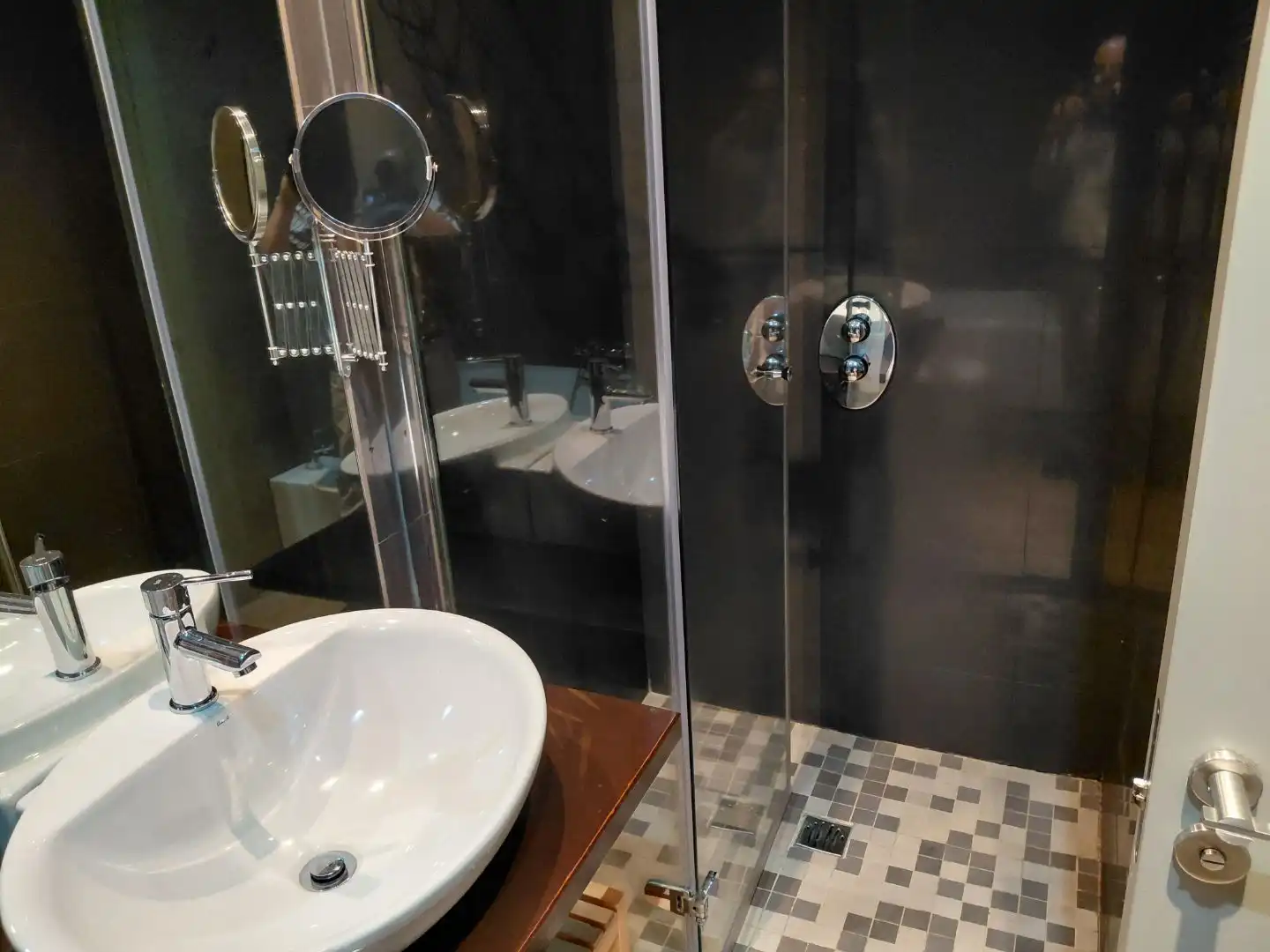 Badezimmer von Wohnung zum Verkauf in Centro