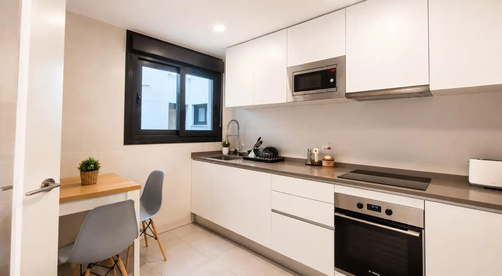 Kitchen of Flat for rent in Alicante / Alacant  with Air Conditioner, Heating and Storage room