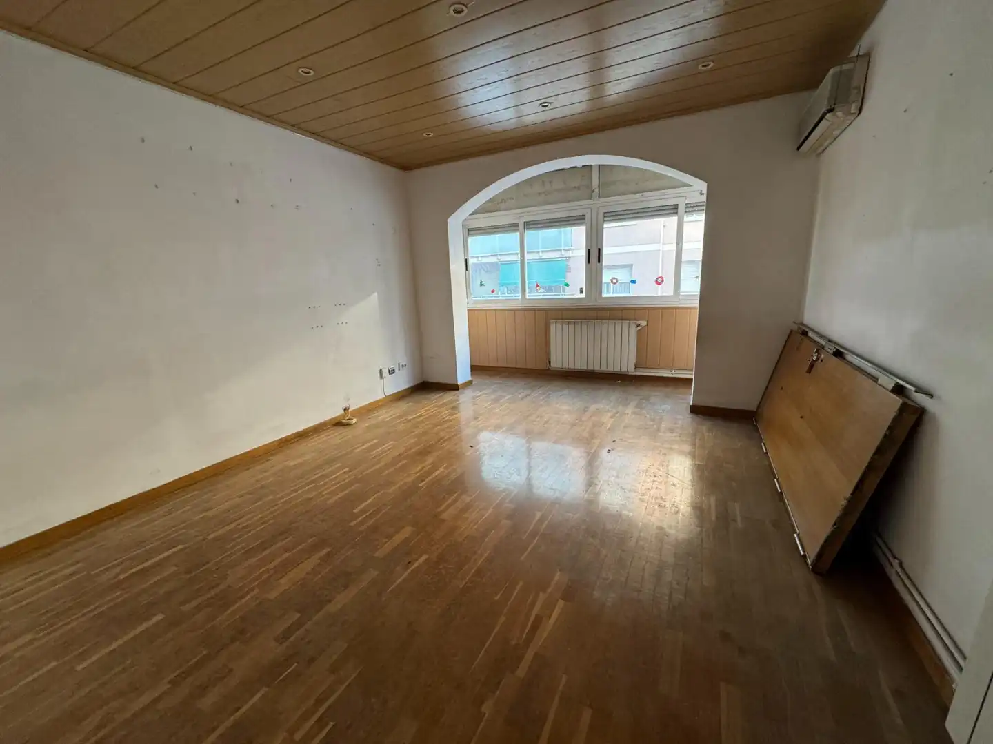 Piso en venta en Sant Boi de Llobregat con Parquet y Balcón