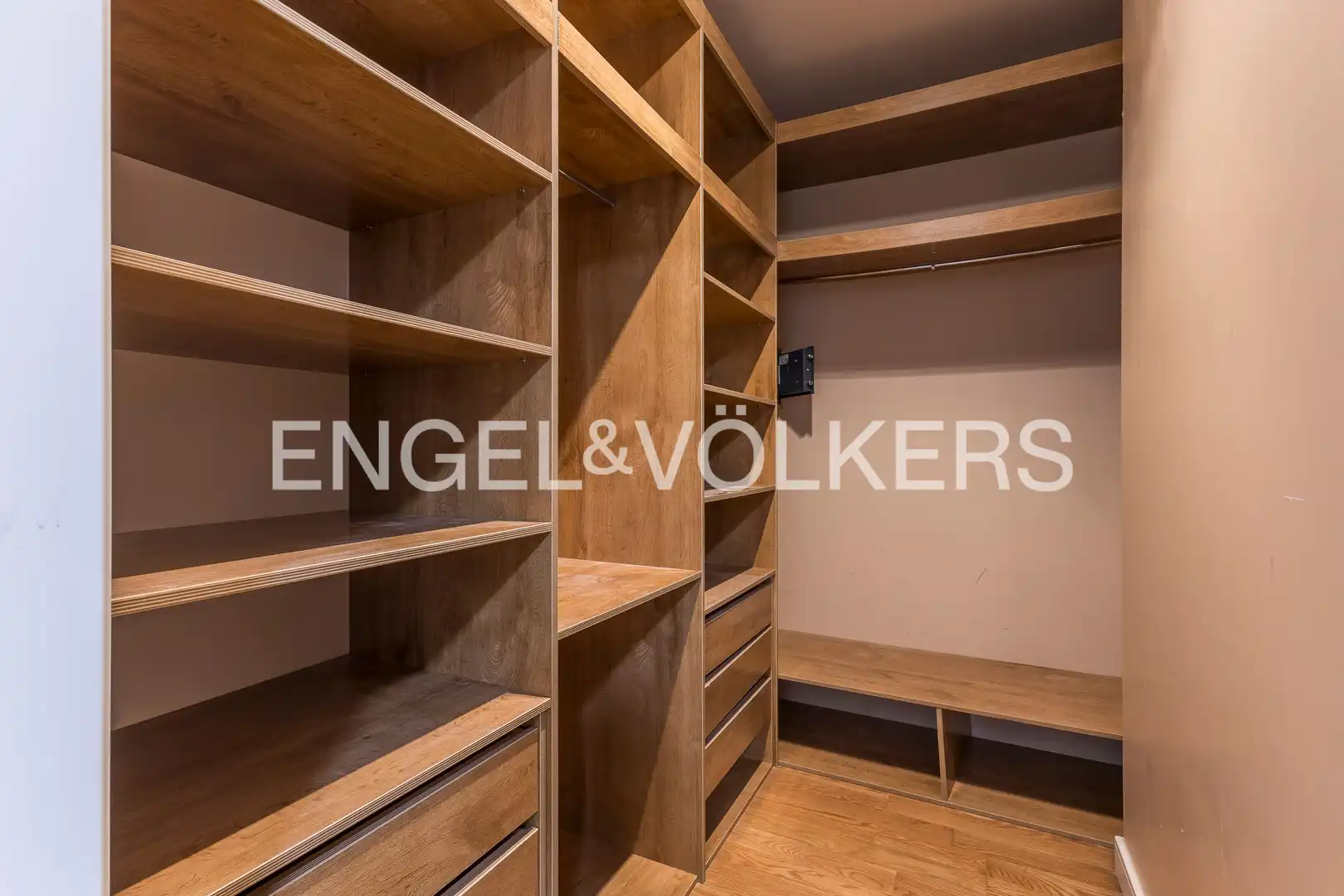 Habitación de Piso en venta en Moncloa - Aravaca