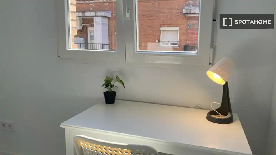 Terraza de Piso de alquiler en Madrid con Aire acondicionado, Calefacción y Amueblado