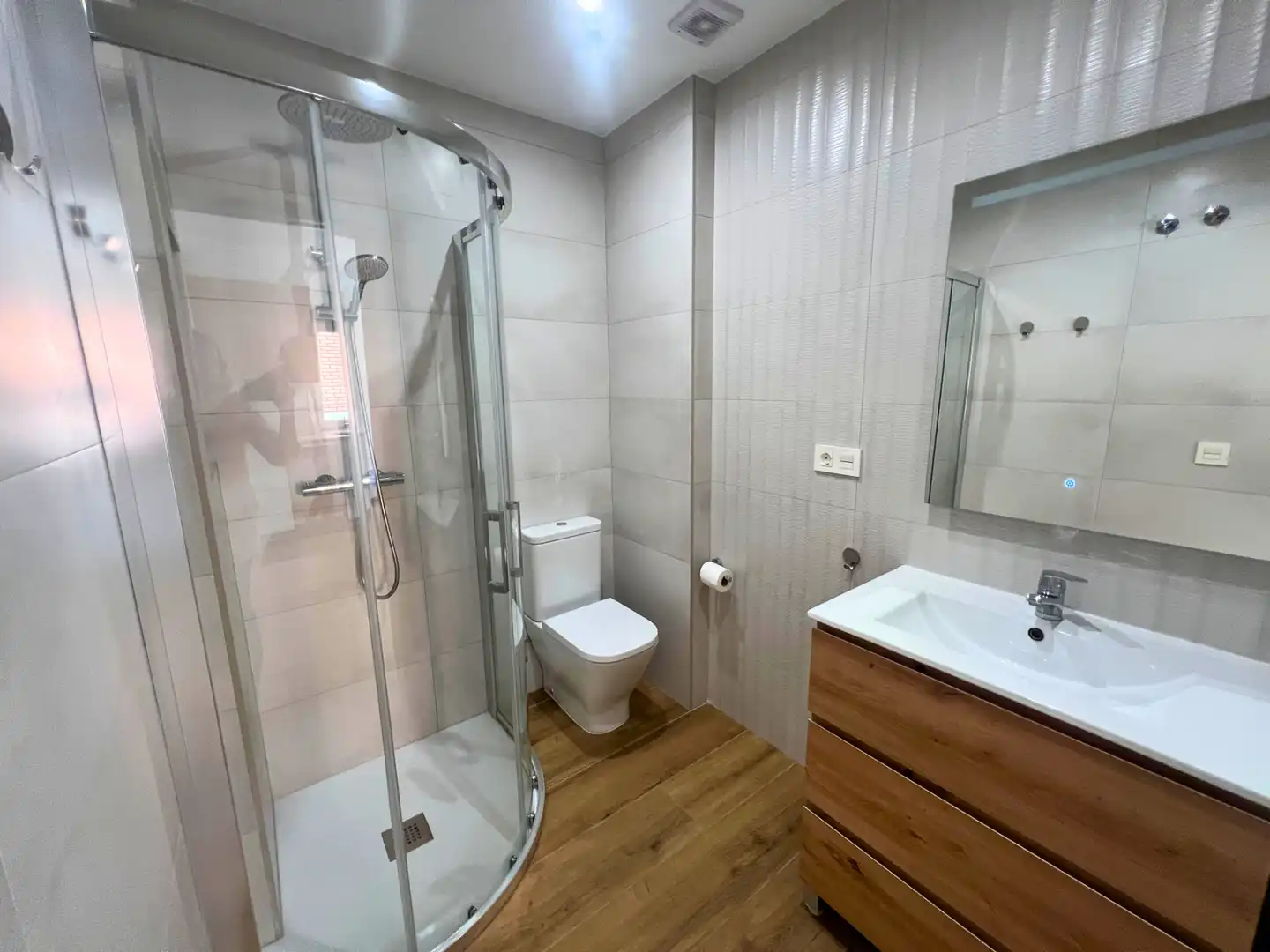 Bathroom of Apartments for sale in Alar del Rey  with Heating and Furnished
