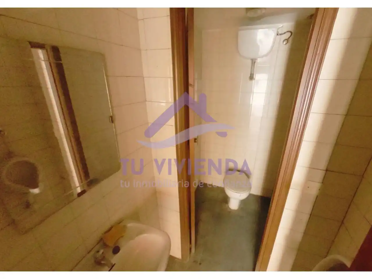 Badezimmer von Geschaftsraum zur Miete in Valladolid