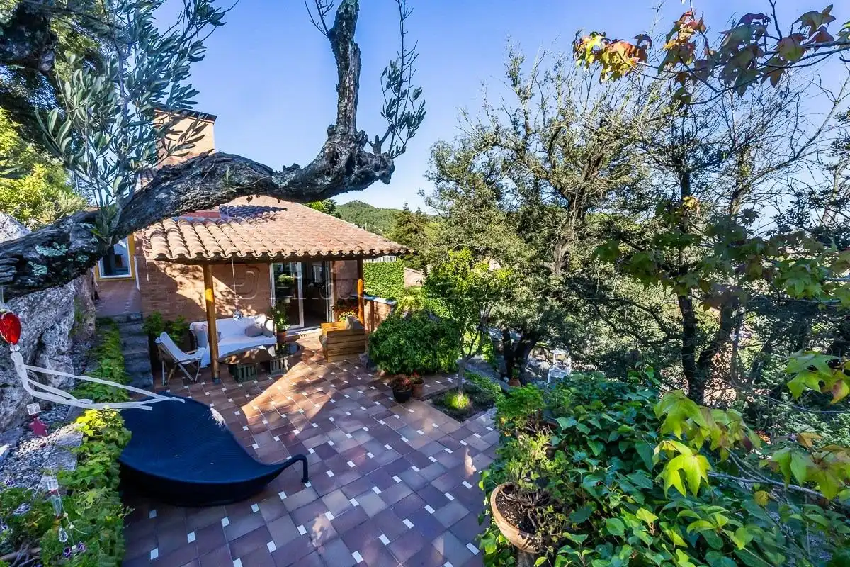 Jardí de Casa o xalet en venda en Castellar del Vallès amb Calefacció, Jardí privat i Terrassa