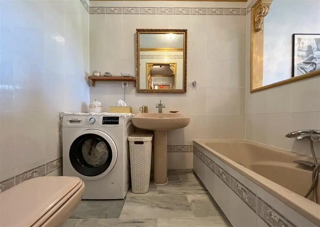 Bany de Casa o xalet en venda en Mijas amb Aire condicionat, Calefacció i Terrassa
