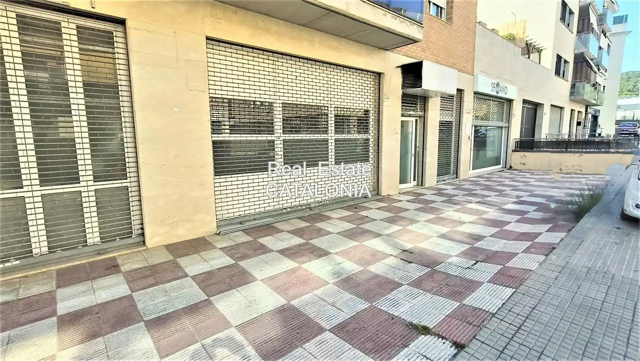 Locale commerciale in vendita a Avinguda de Vidreres, imagen 7