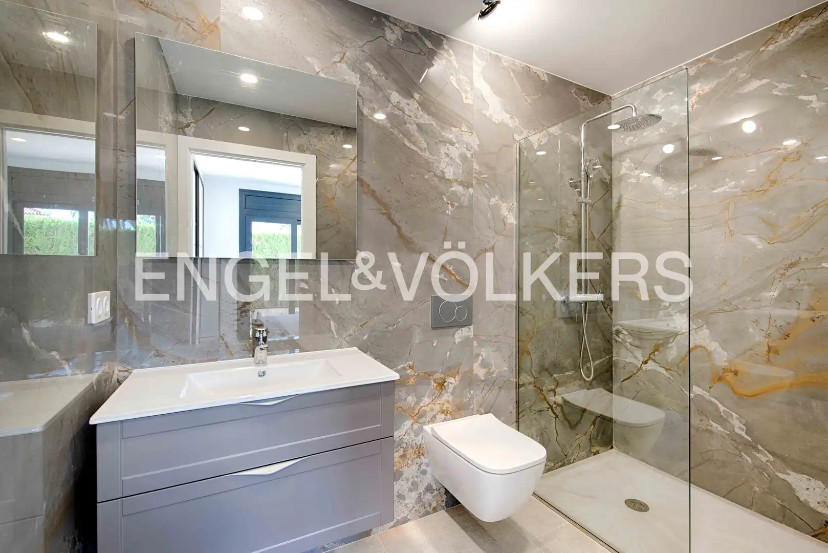 Terraced house with terrace for sale in Carrer Requesens, imagen 19