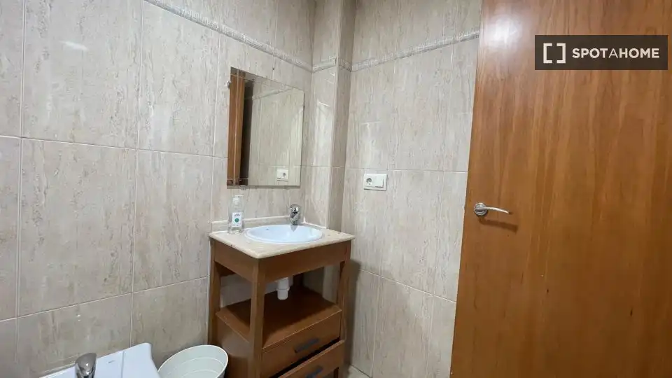Wohnung mit Terrasse zur Miete in Quatre Carreres, imagen 8