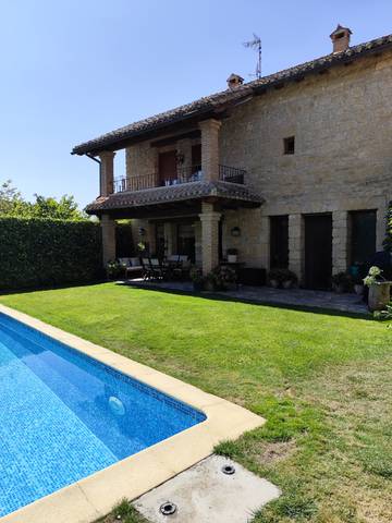 Casa-chalet en Venta en Las Quintanillas
