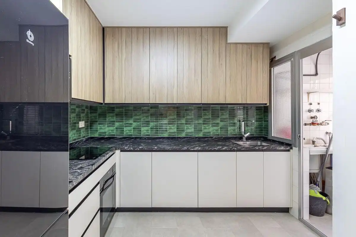 Kitchen of Flat for rent in Granada  with Air Conditioner, Heating and Terrace