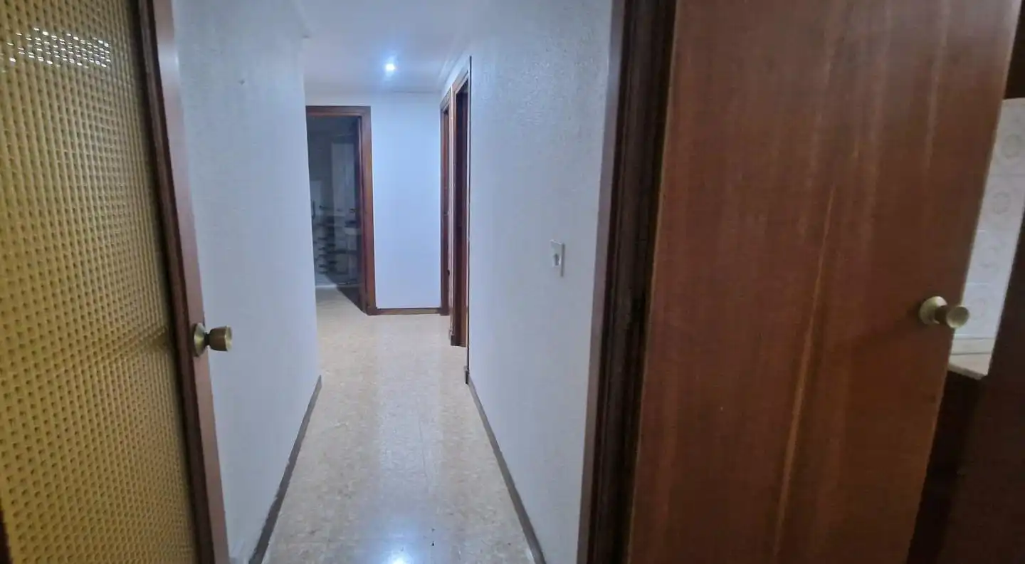 Piso en venta en Zaragoza con Calefacción, Terraza y Trastero