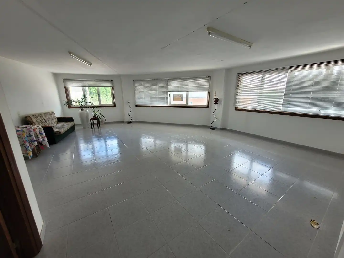 Oficina en venta en Santa Comba