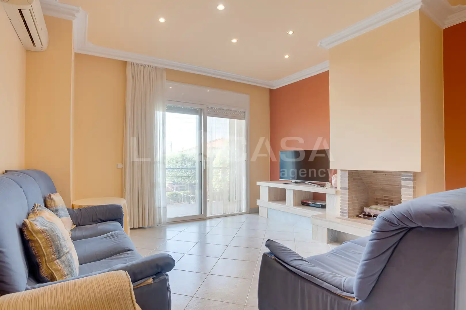 Casa pareada con terraza en venta en Santa Eulàlia de Ronçana, imagen 9