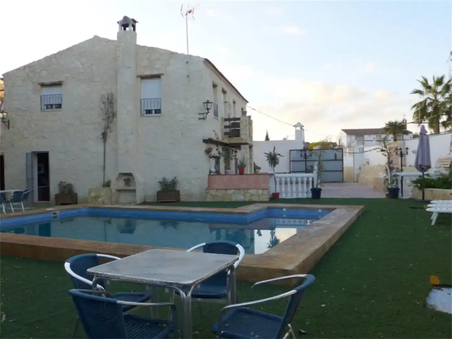 Piscina de Casa adosada en venta en Cabra con Jardín privado, Trastero y Piscina