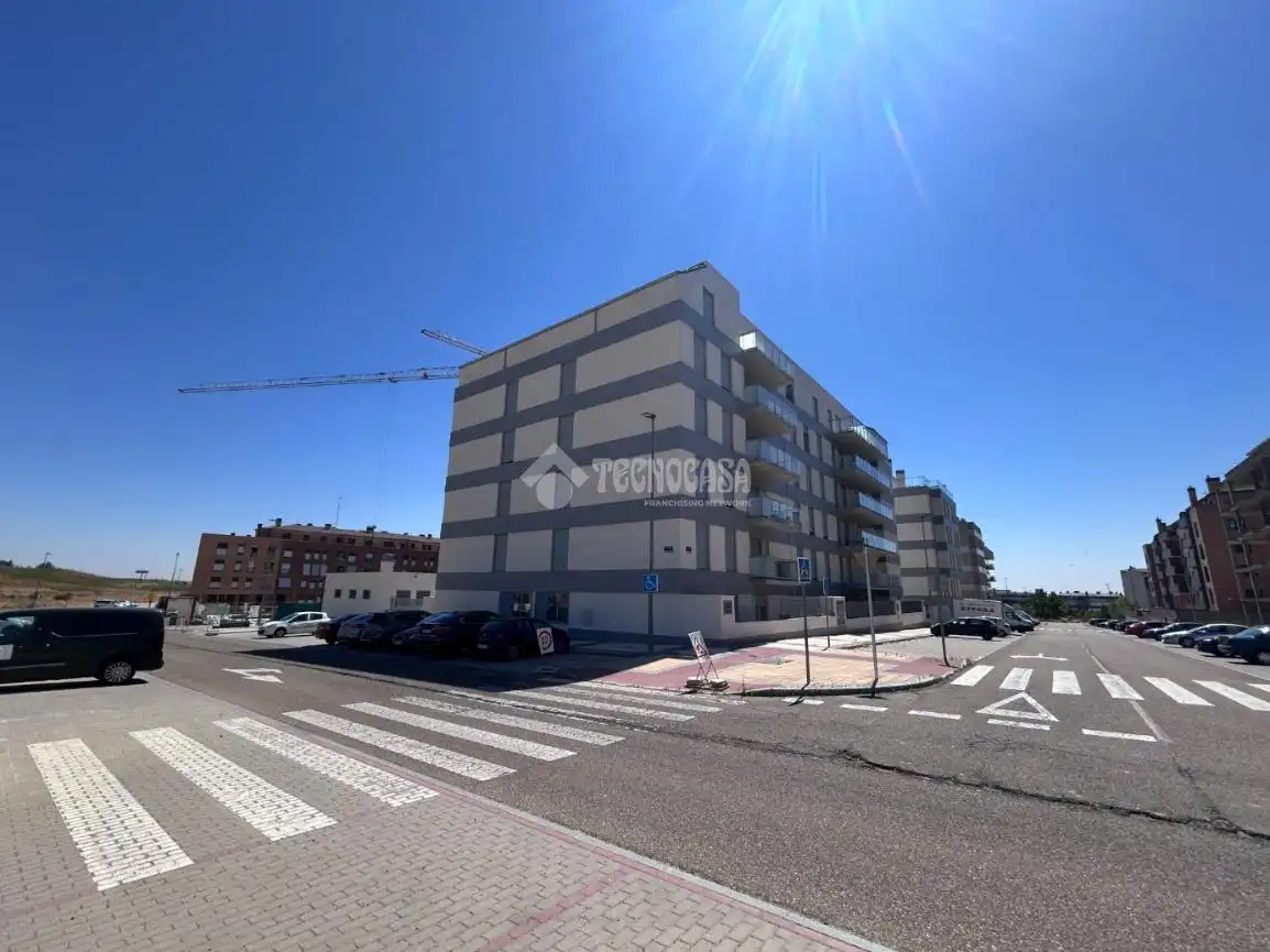 Parking de Piso de alquiler en Arroyo de la Encomienda
