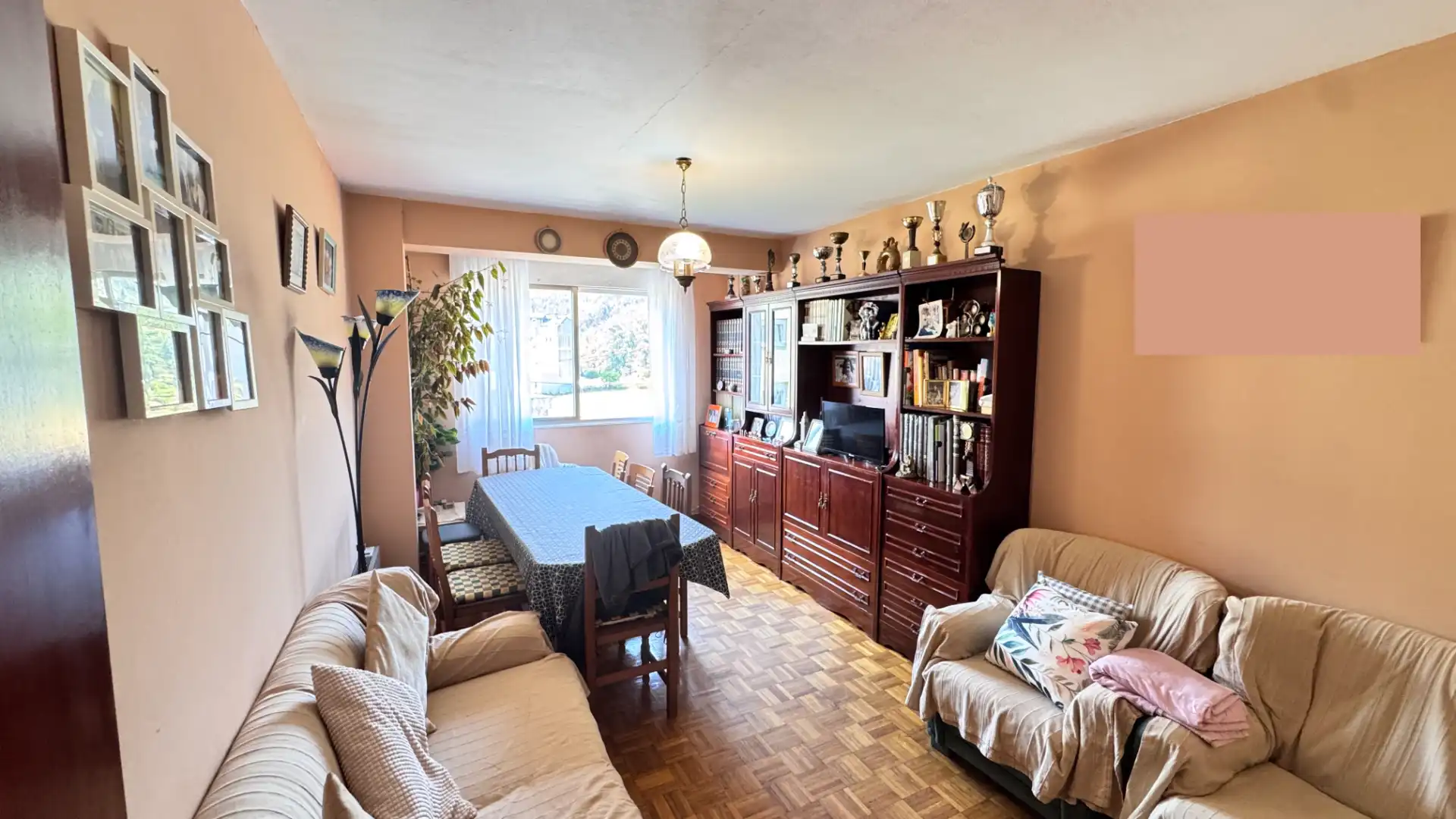 Sala de estar de Piso en venta en Arteixo con Parquet, Horno y Lavadora
