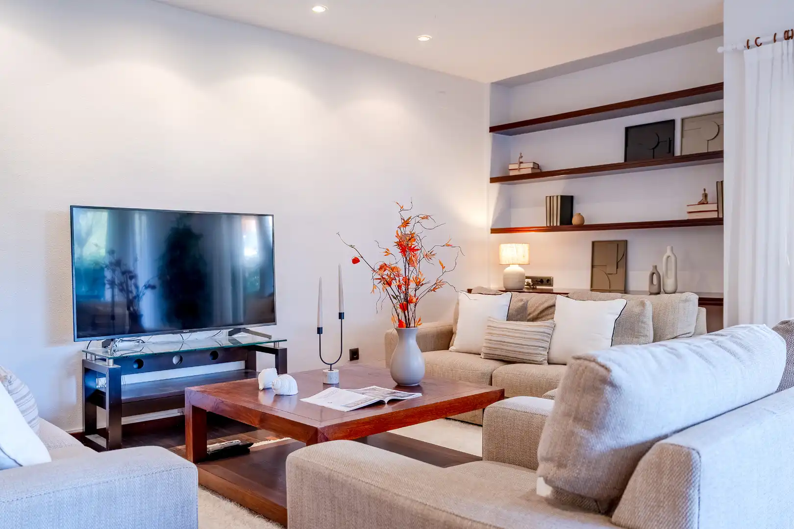 Living room of Flat for rent in Sant Andreu de Llavaneres  with Air Conditioner, Heating and Private garden