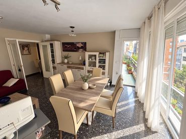 Piso con balcón en venta en Calle Calle Francisco Sempere