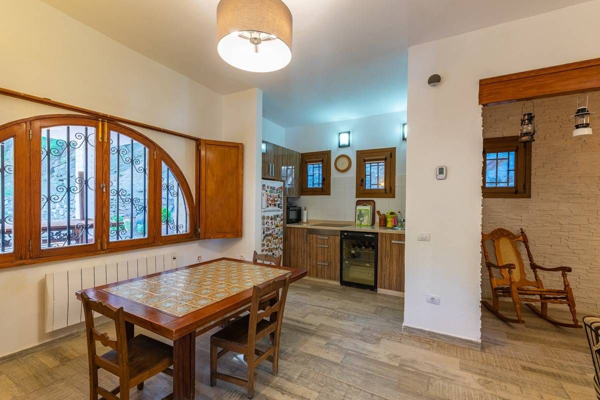 Cuina de Casa o xalet en venda en Telde amb Jardí privat