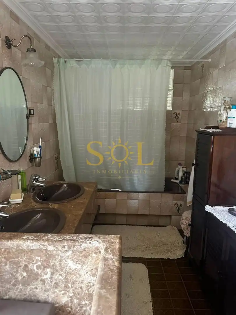 Baño de Casa o chalet en venta en Cabrillanes con Calefacción y Jardín privado