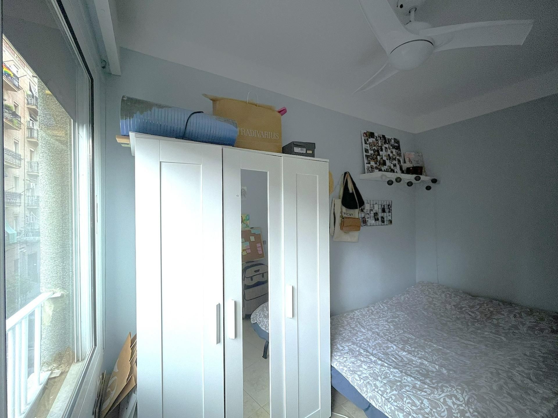 Bedroom of Flat for sale in  Barcelona Capital  with Furnished