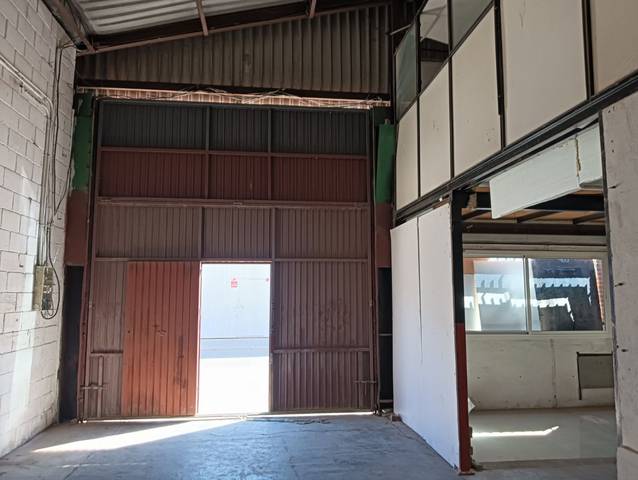Nave industrial en Alquiler en Pino Crimea en Palmete