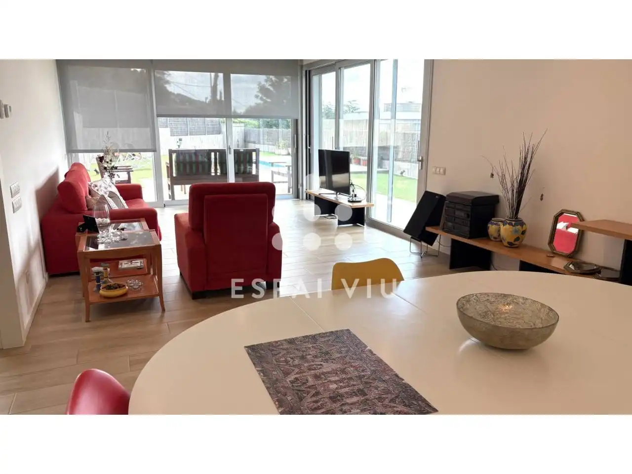 Sala d'estar de Casa o xalet en venda en Matadepera amb Aire condicionat, Calefacció i Jardí privat