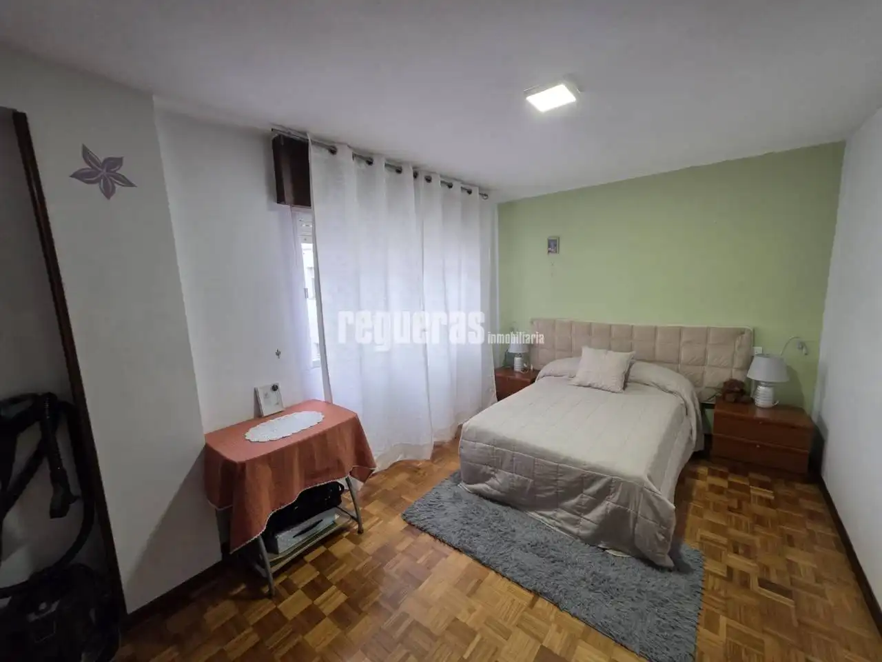 Piso en venta en Calle Juan Ochoa, Centro