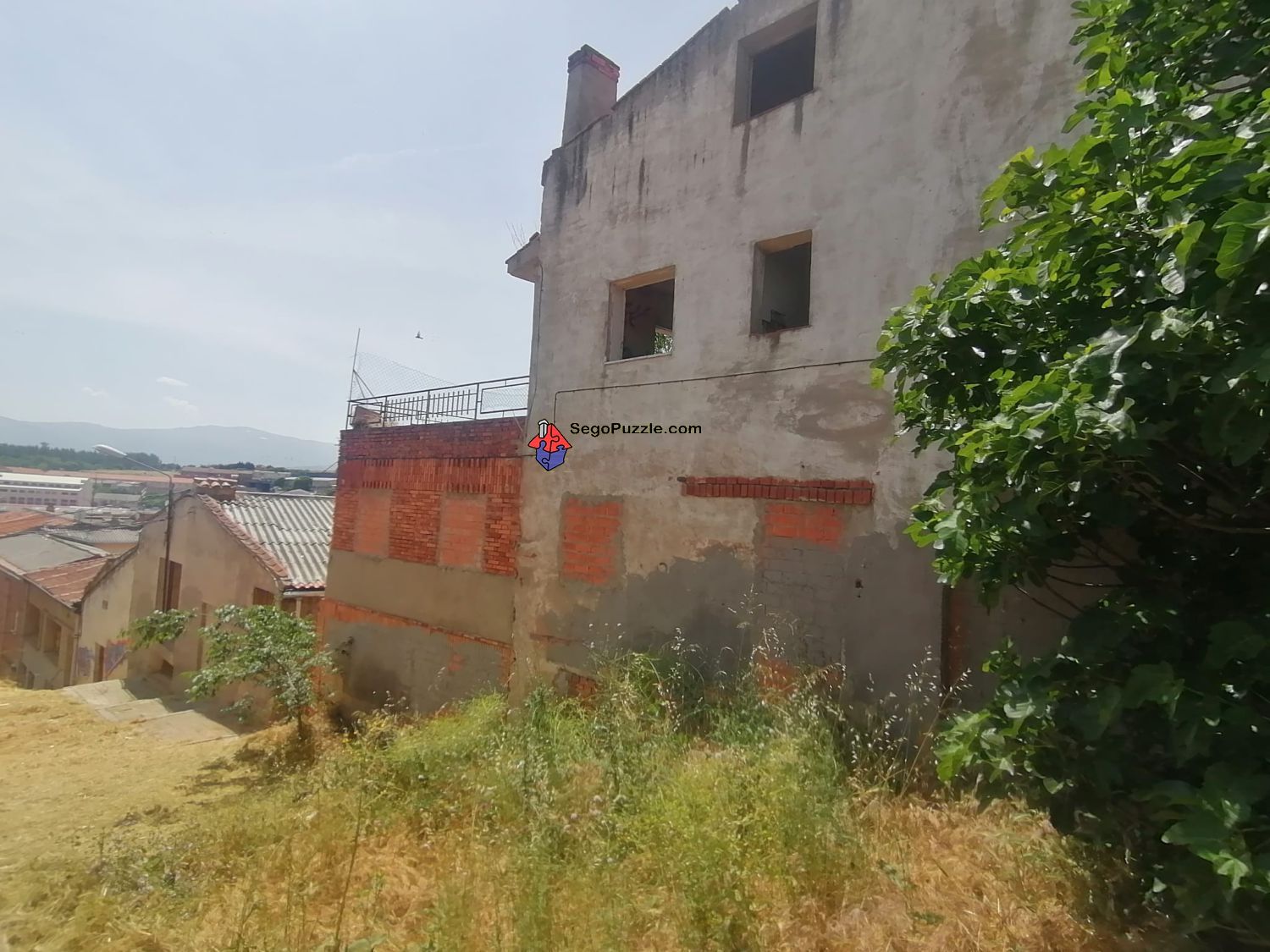 Single-family semi-detached for sale in Segovia Capital
