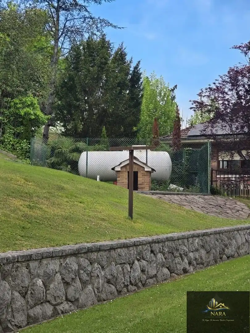 Exterior view of Houses for sale in Torrelavega   with Heating, Private garden and Parquet flooring