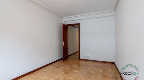 Foto 2 de Pis en venda a Gijón - Carretera Vizcaina, 46, El Polígono, Gijón