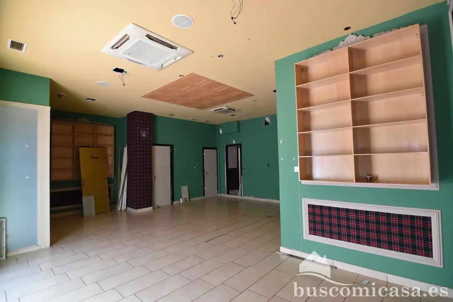 Commercial properties for sale in Linares  with Air Conditioner