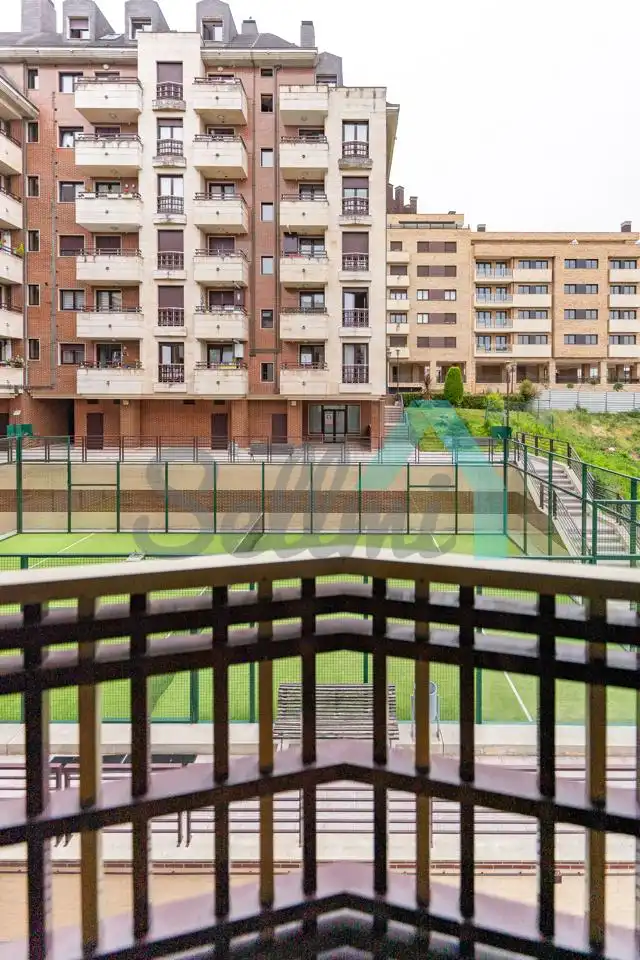 Terrace of Flat for rent in Oviedo   with Heating, Parquet flooring and Terrace