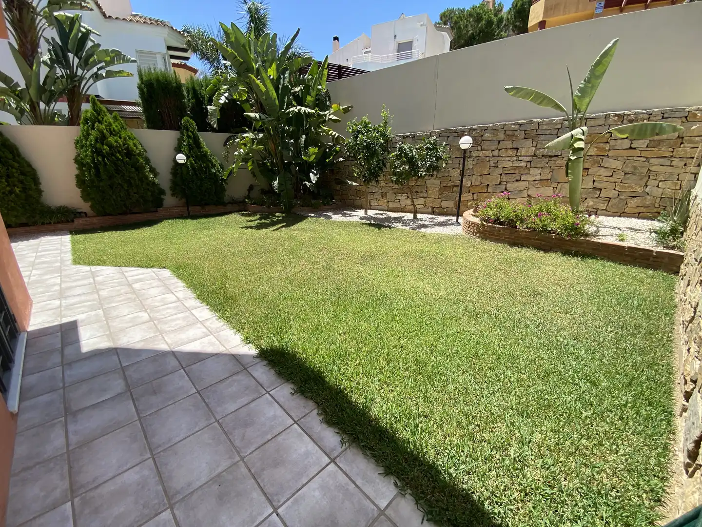 Jardín de Casa adosada en venta en Torremolinos con Aire acondicionado, Jardín privado y Terraza