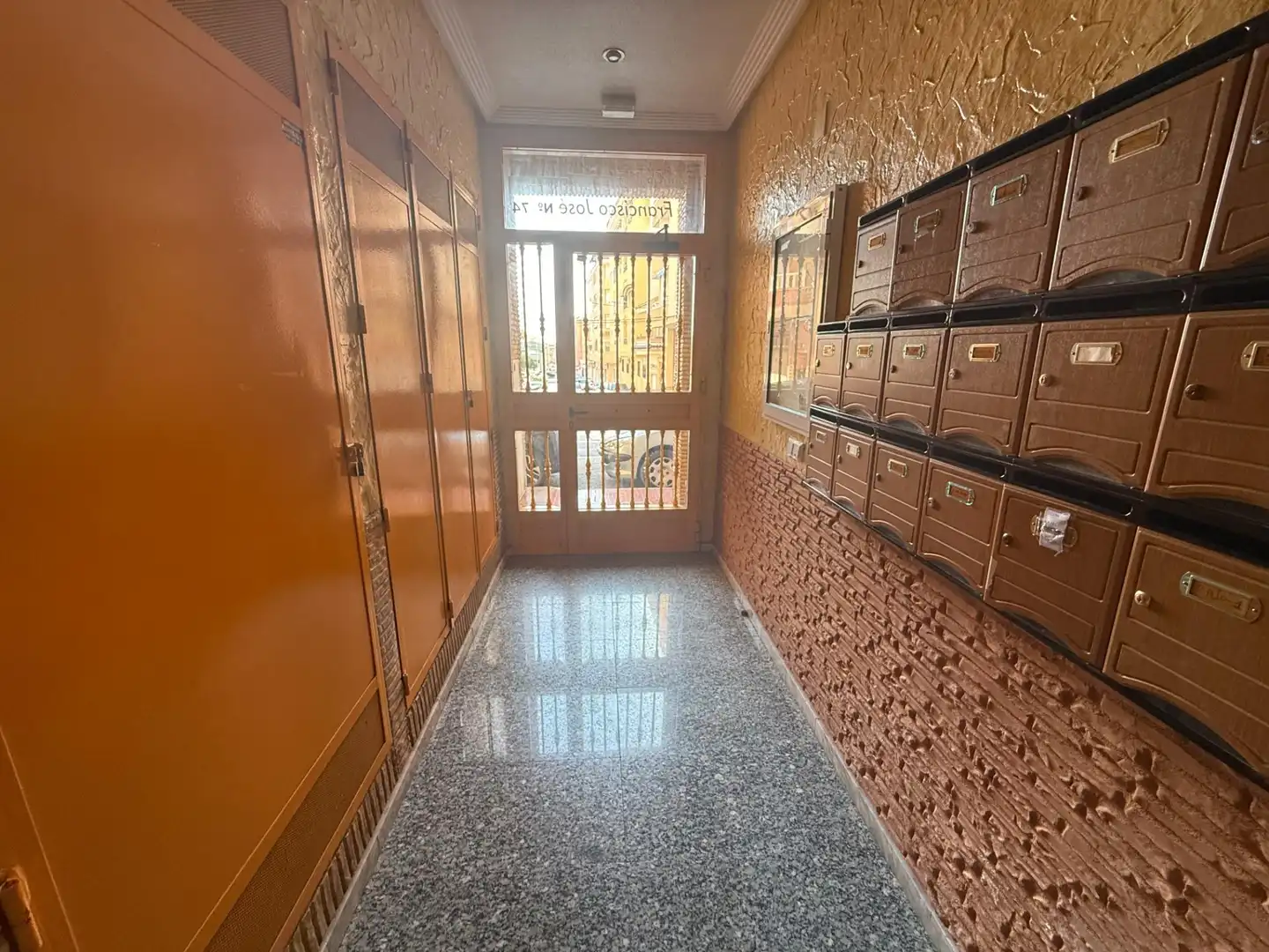 Piso con ascensor en venta en Centro, imagen 2
