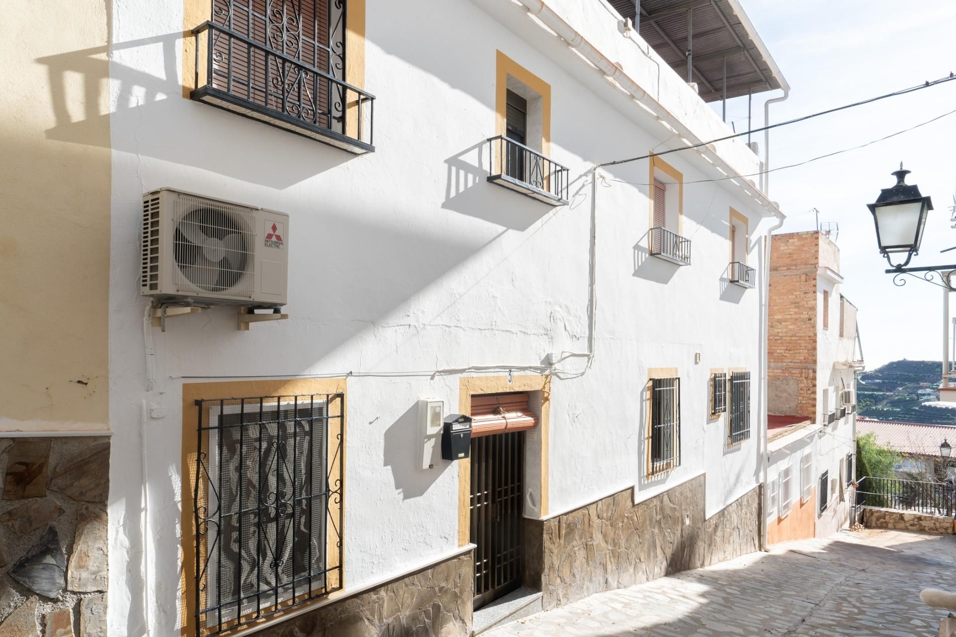 Exterior view of House or chalet for sale in Molvízar  with Air Conditioner and Terrace