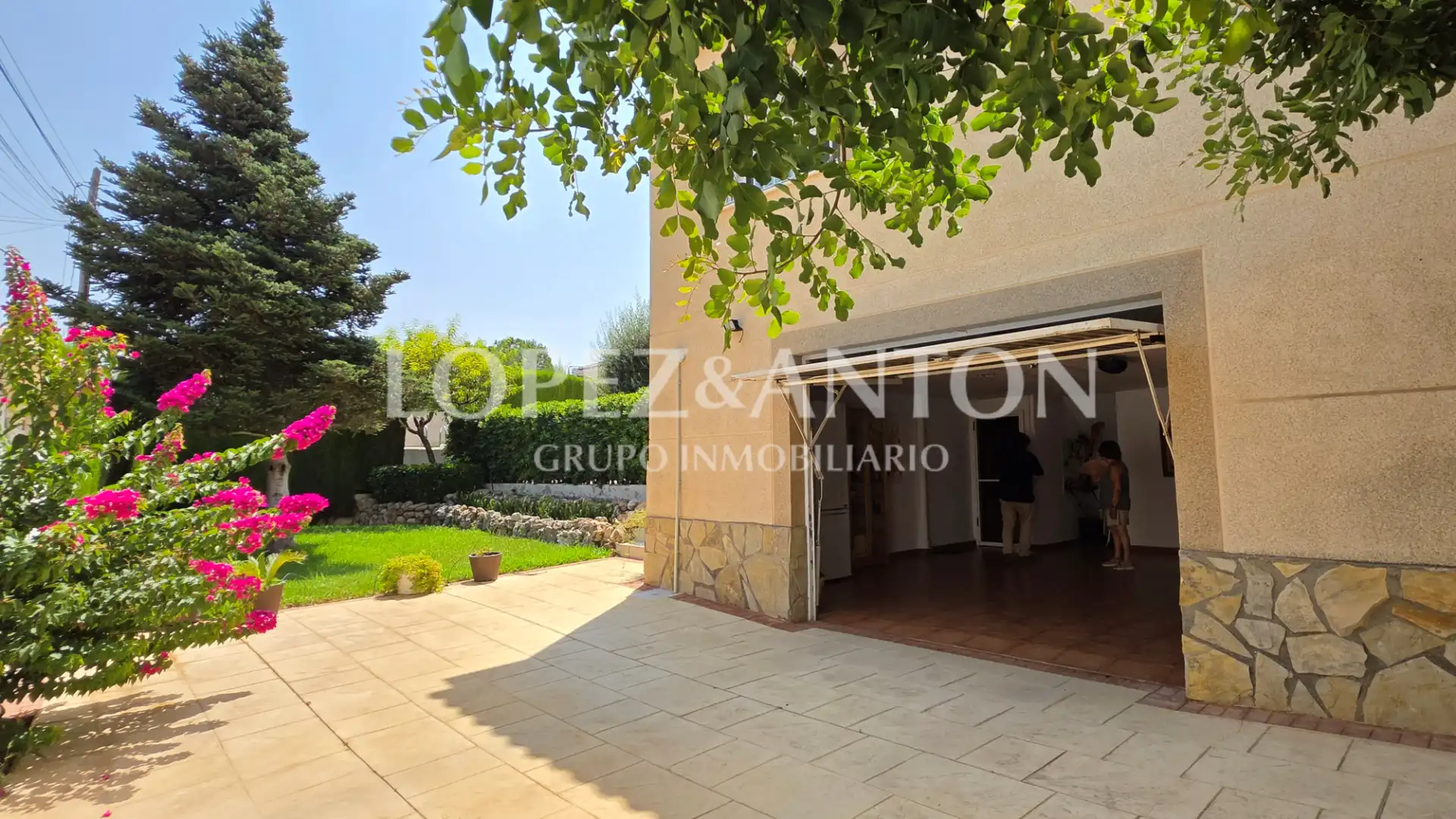 Jardí de Casa o xalet en venda en L'Eliana amb Aire condicionat, Calefacció i Jardí privat