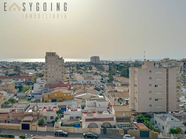 Apartamento en Venta en Calle Joven Pura en Nueva Torrevieja