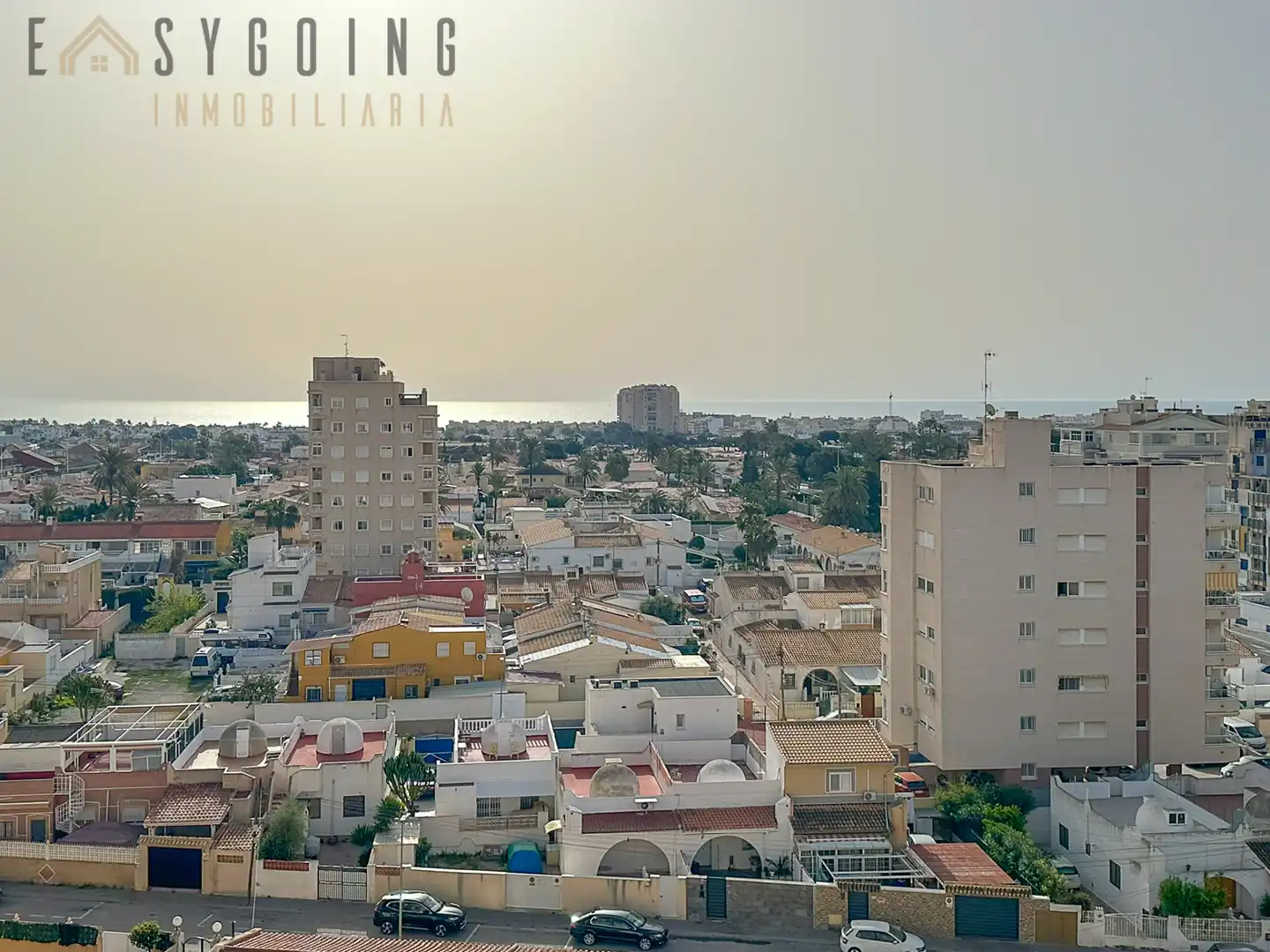 Vista exterior de Apartamento en venta en Torrevieja con Terraza y Piscina comunitaria