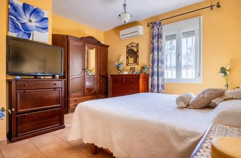 Habitación de Casa o chalet en venta en Olivares con Aire acondicionado, Calefacción y Jardín privado