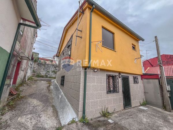 Vista exterior de Casa adosada en venta en Vigo 