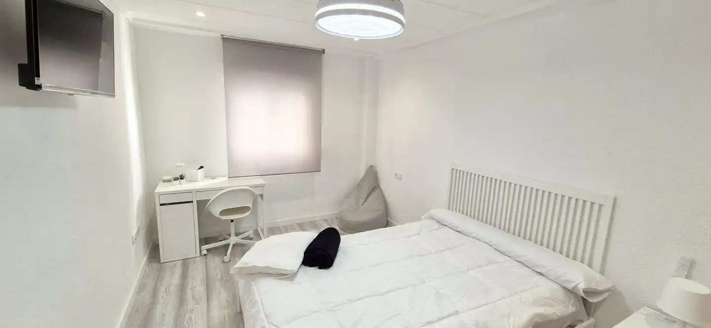Schlafzimmer von Wohnung zum Verkauf in Elche / Elx mit Möbliert
