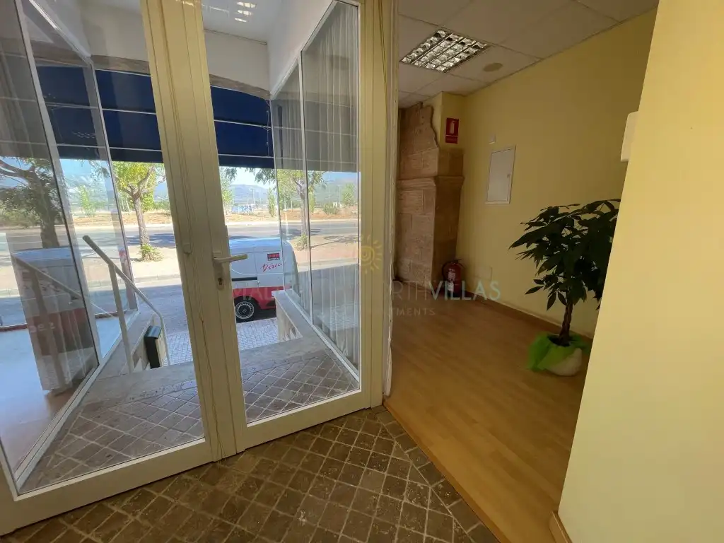 Local comercial en venda a Ronda Santa Margalida, imagen 5