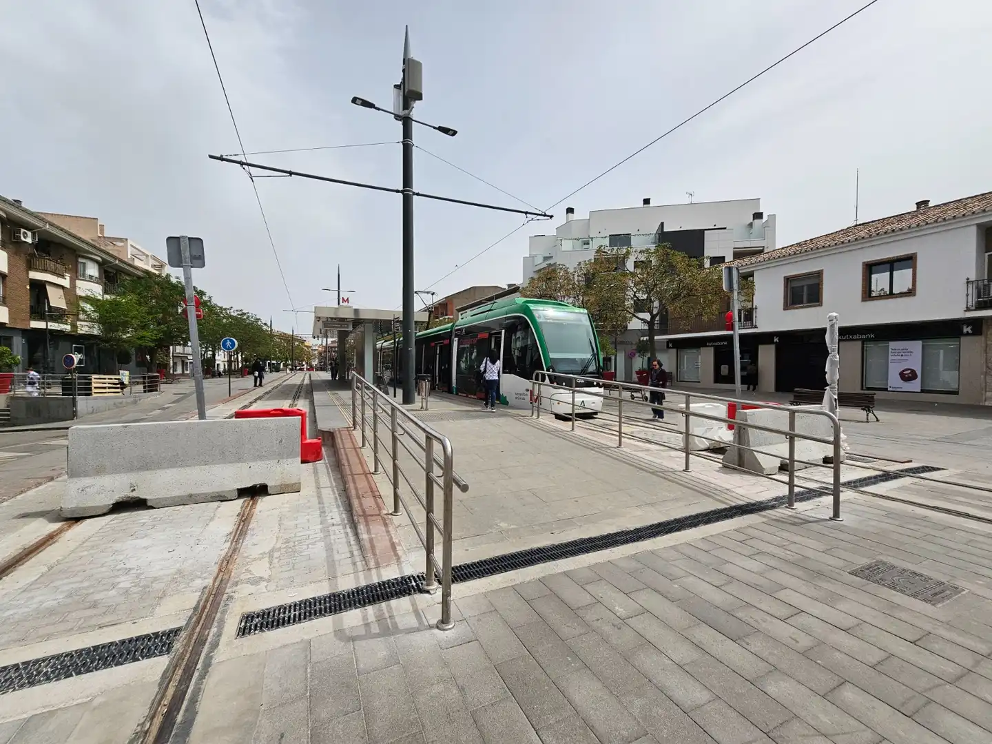 Vista exterior de Ático en venta en Armilla con Aire acondicionado, Calefacción y Parquet