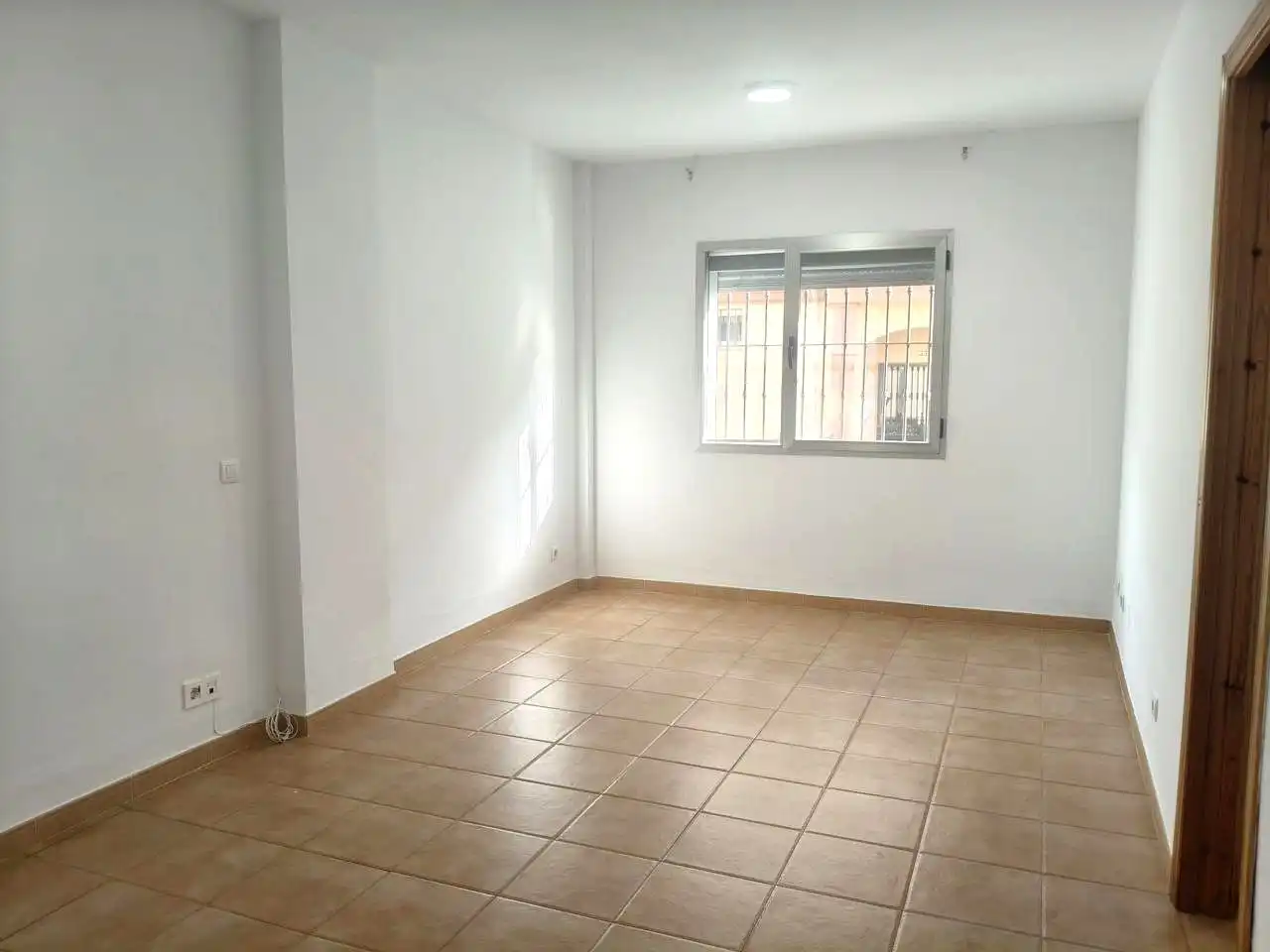 Schlafzimmer von Erdgeschoss zur Miete in Alhaurín de la Torre mit Klimaanlage und Abstellraum