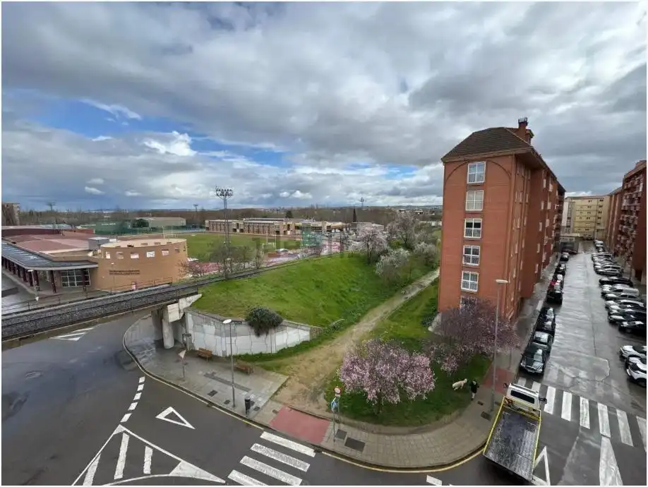 Vista exterior de Piso en venta en Zamora Capital  con Calefacción y Trastero