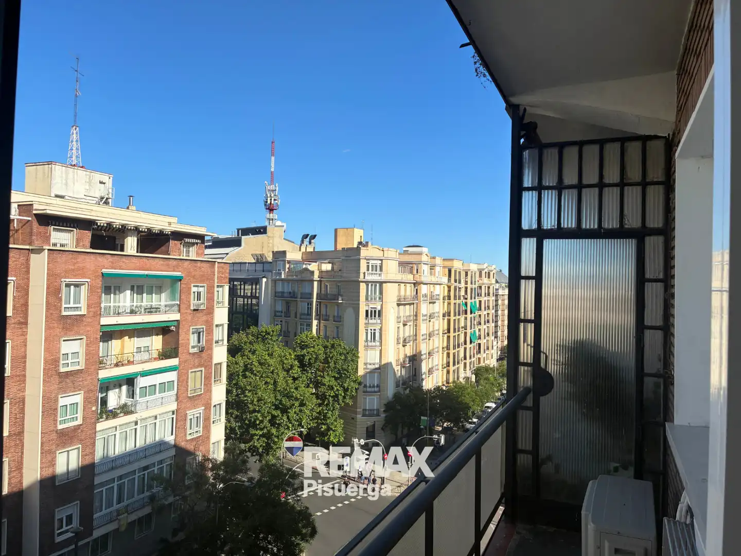 Vista exterior de Pis de lloguer en Madrid amb Aire condicionat, Terrassa i Moblat