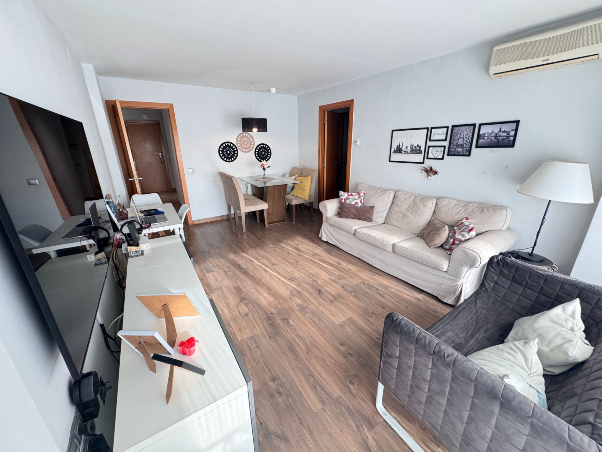 Pis en venda a Carrer de Juan Valera, Llefià, Artigues - Llefià