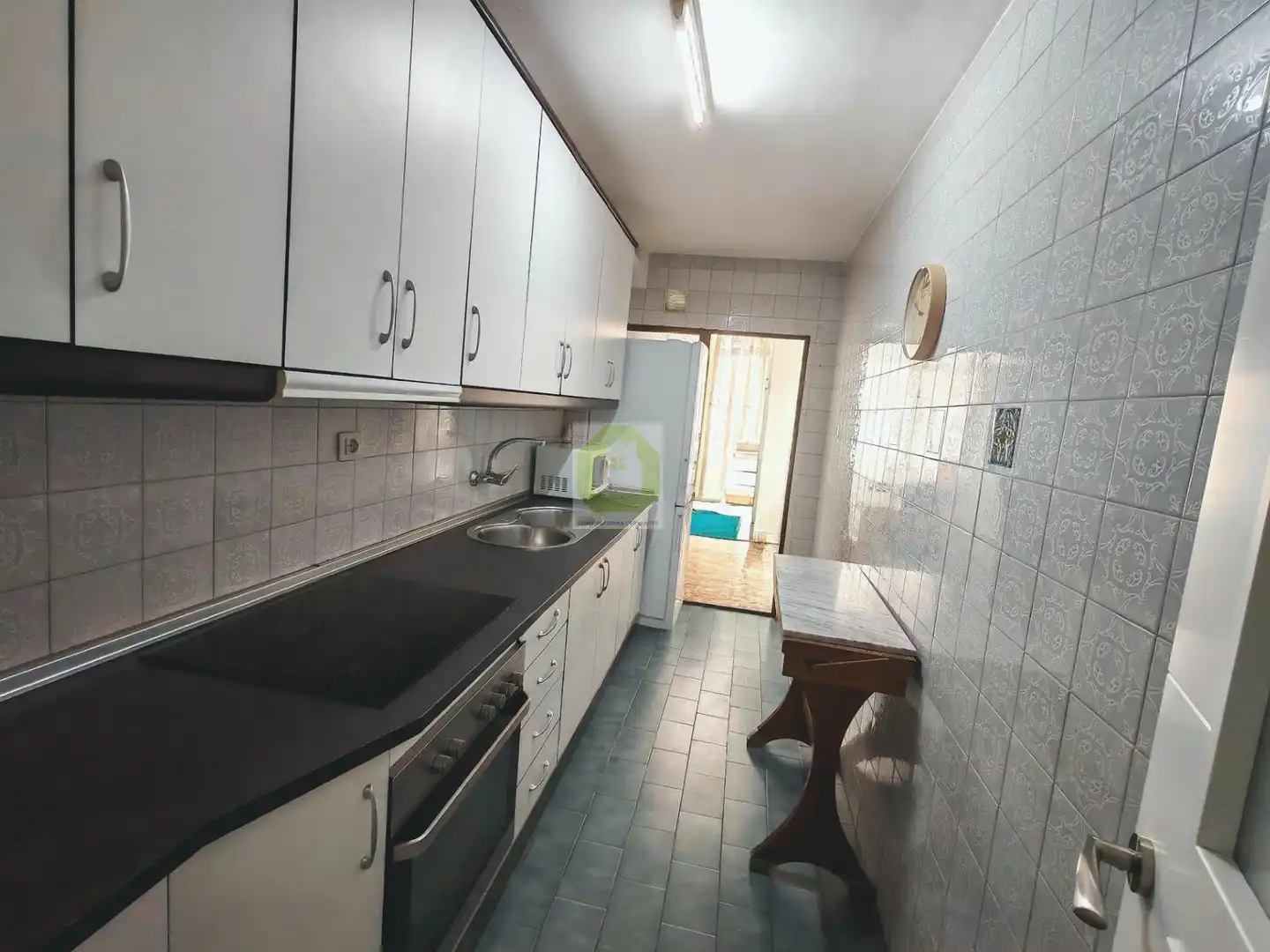 Cocina de Piso para compartir en Granada con Terraza y Amueblado